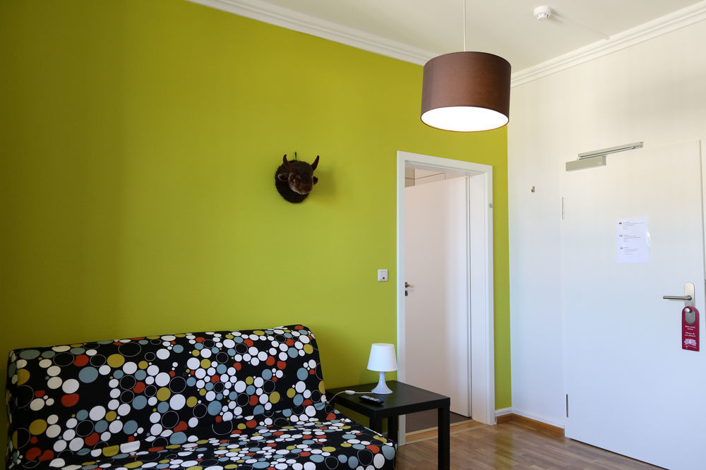 Trail-Inn Natur & Sporthotel ベルドルフ エクステリア 写真