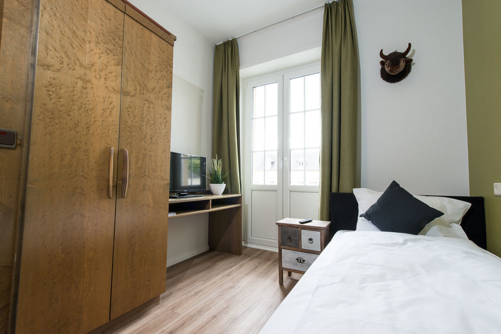 Trail-Inn Natur & Sporthotel ベルドルフ エクステリア 写真